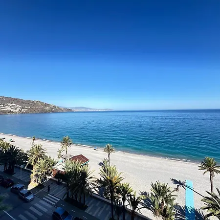 Pushe Playa Velilla & Tradition 3 *